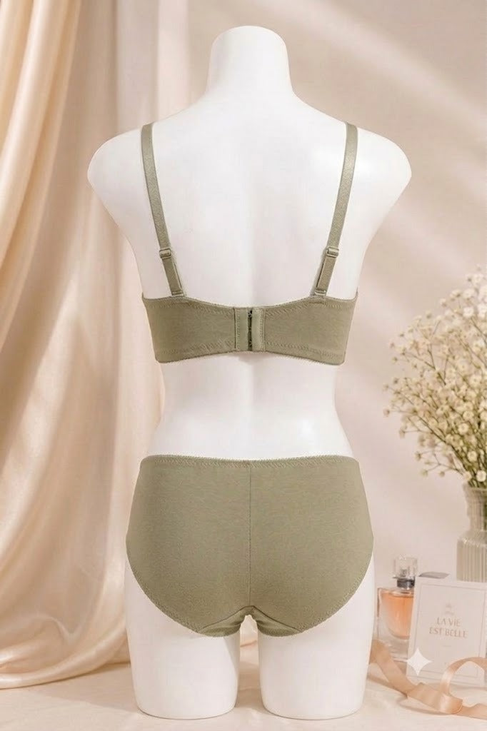 Women's Sage Green Lace Push-Up Bra & Panty Set