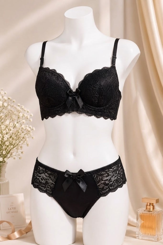 Women's black Lace Push-Up Bra & Panty Set
